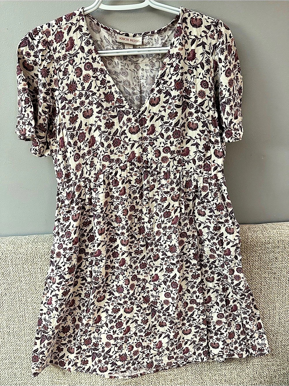 Knox Rose Floral Mini Dress in White & Purple Size Small Like New